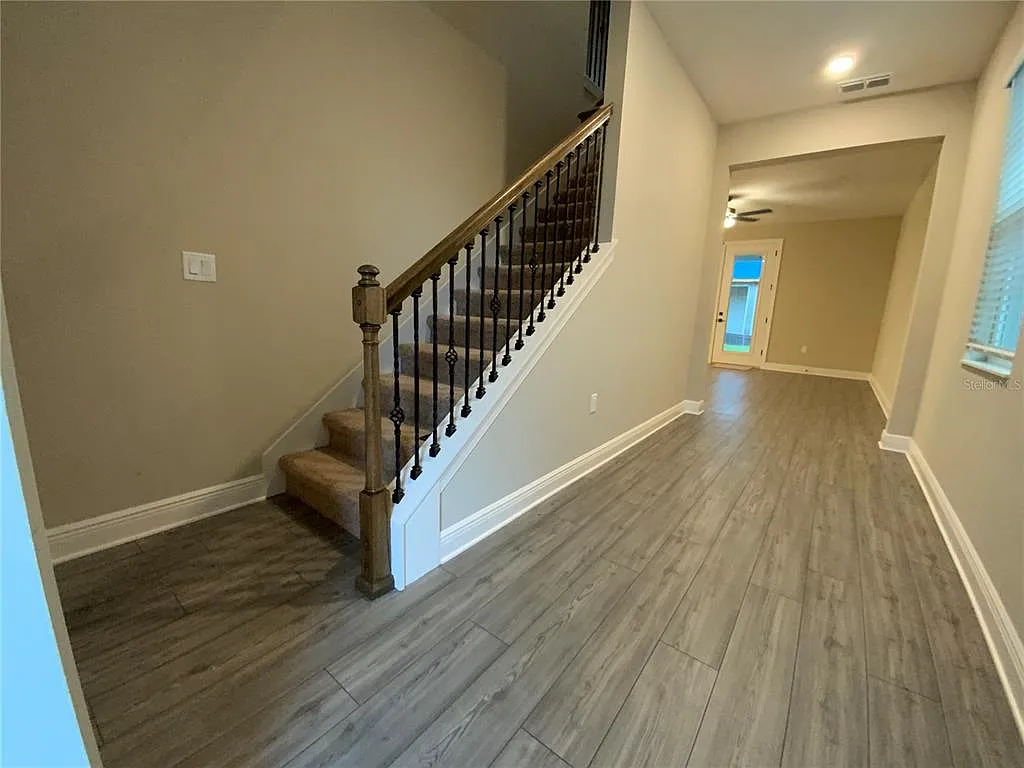 4 bed, 2.5 bath, 1817 sqft, $3,100 — Photo 4