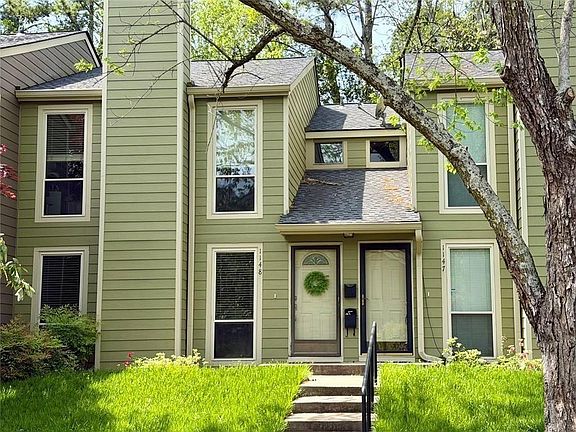 3rd image of 1148 Riverbend Club Dr SE