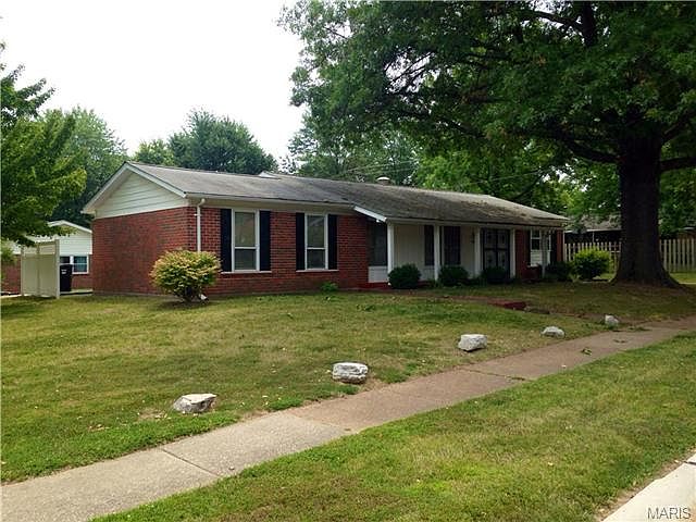 1st image of 3030 Wellington Dr