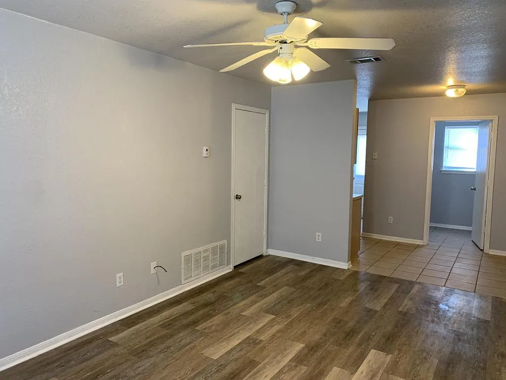 2807 Cantabrian Dr. — Photo 3