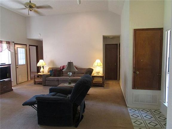 3rd image of 3116 Shady Wood Ct