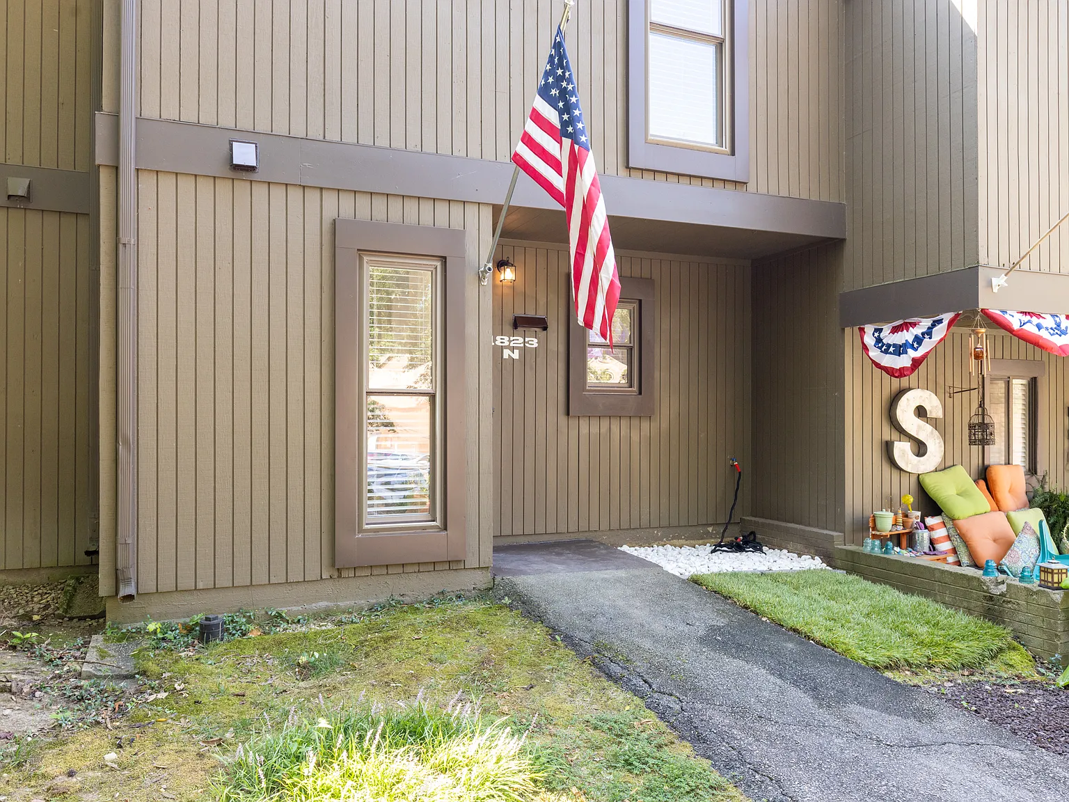 2 bed, 2.5 bath, 1164 sqft, $2,200 — Photo 3