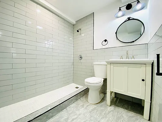 Rented by GROOME REALTY LLC | media 7