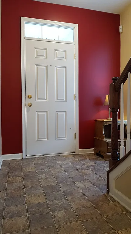 3 bed, 2.5 bath, 1900 sqft, $2,750 — Photo 3