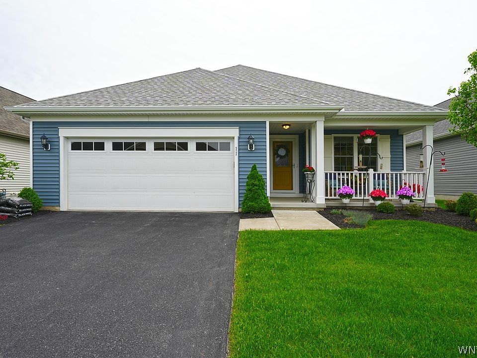 1st image of 11 Saybrook Dr