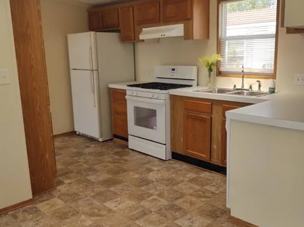 235 Adams Blvd, Davison, MI 48423