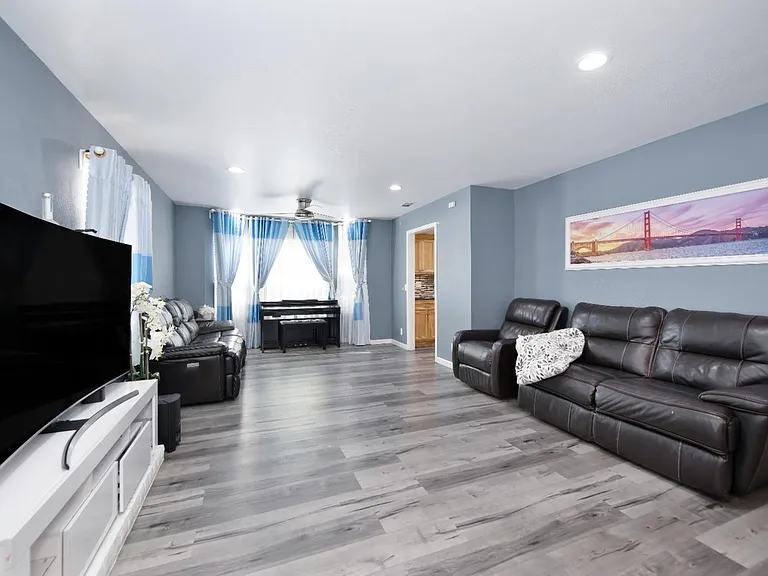 8924 La Margarita Way — Photo 8