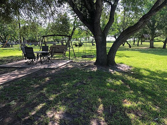 2nd image of 210 Kingwood Forest Dr