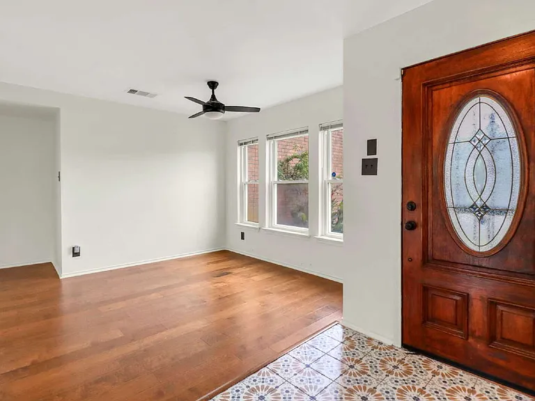5923 Walnut Mill Dr — Photo 3