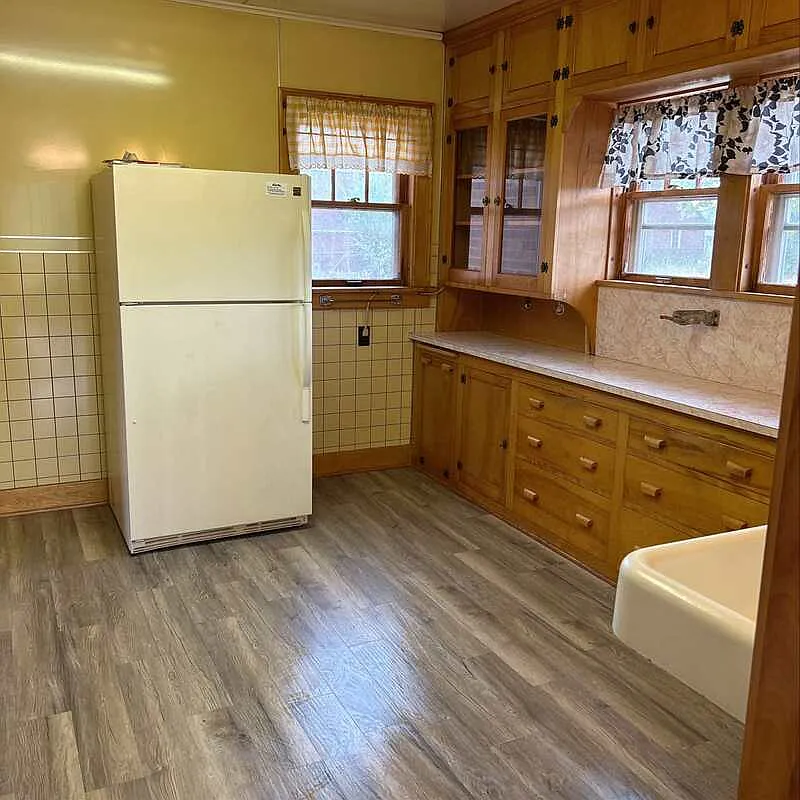 5 bed, 1.5 bath, $1,799 — Photo 3