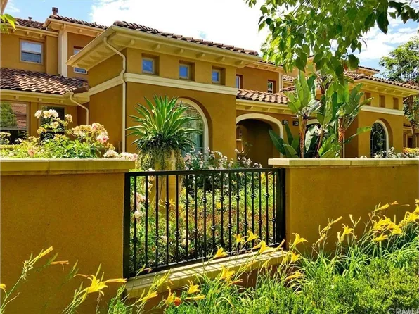 123 Chantilly #100, Irvine, CA 92620