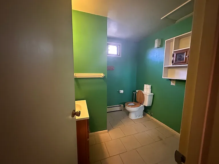 963 Tracy St — Photo 8