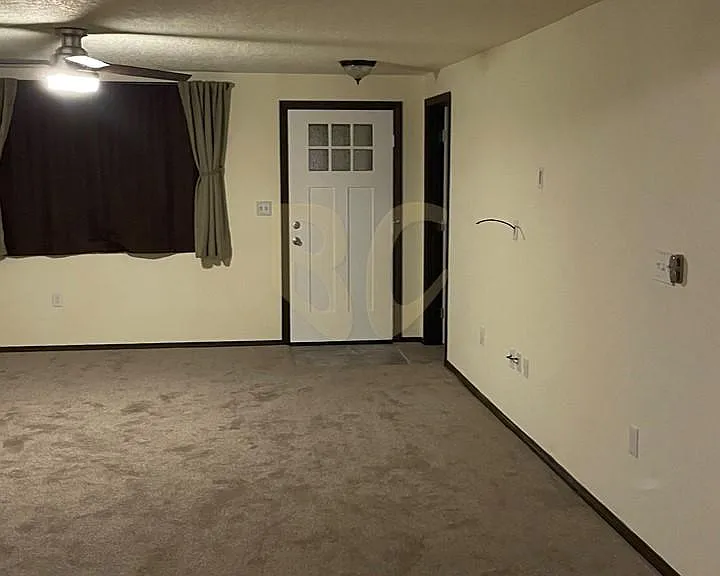 2408 Gretta St NE — Photo 10
