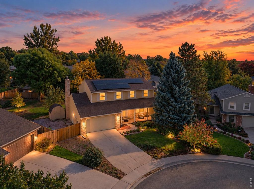 3200 Yellow Pine Ct