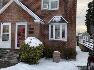 2008 Murray St, Philadelphia, PA 19115