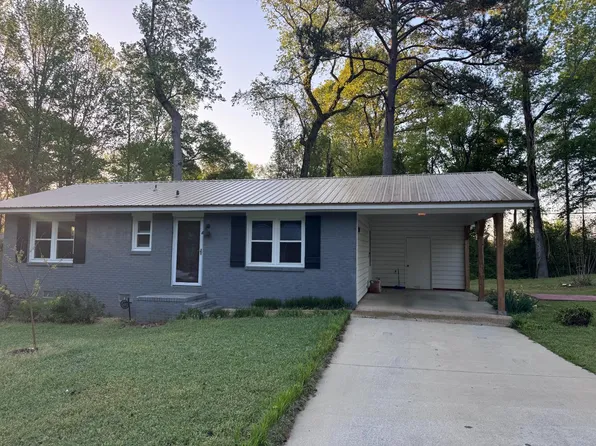 909 57th Ave E, Tuscaloosa, AL 35404