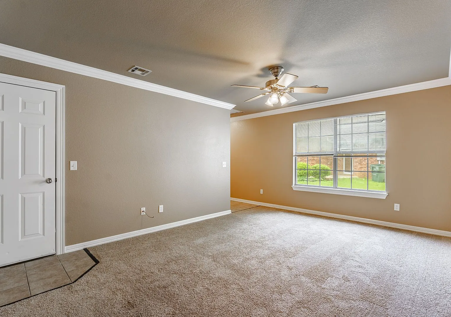 Great duplex in a great location — Photo 3