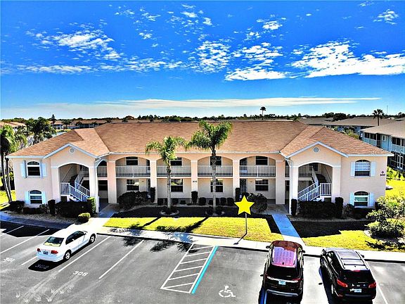 3rd image of 12144 SW Egret Cir APT 303