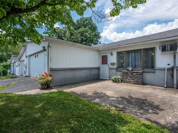 28 Covington Pl, Catasauqua, PA 18032
