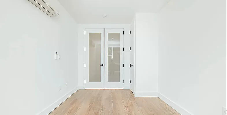 Rented by Reside New York | media 52