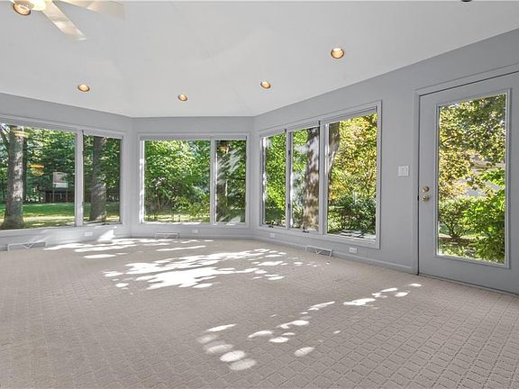 2nd image of 3470 Kingston Ln