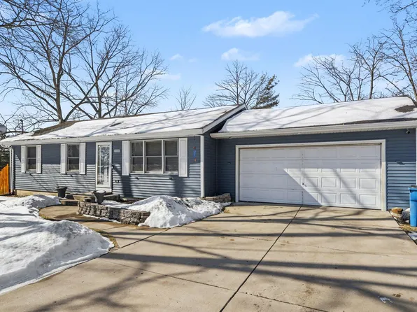 2117 Lakewood Dr, Kalamazoo, MI 49048