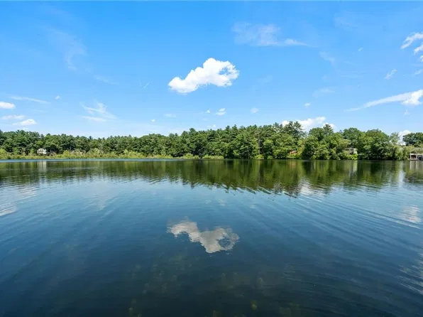 32 Treasure Island Rd, Plainville, MA 02762