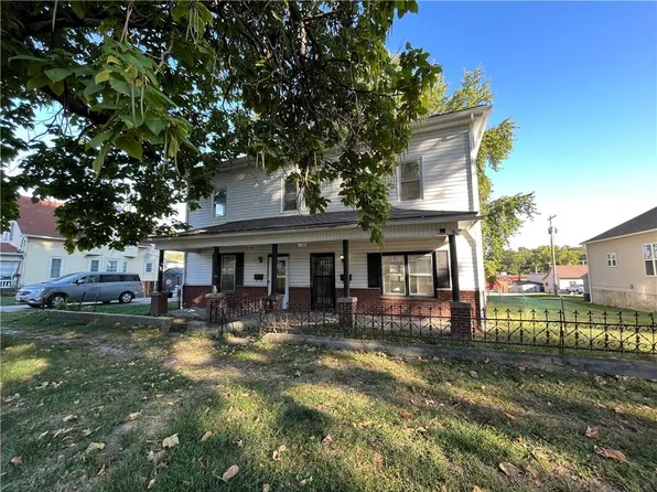 2109-2111 Savannah Ave, Saint Joseph, MO 64505