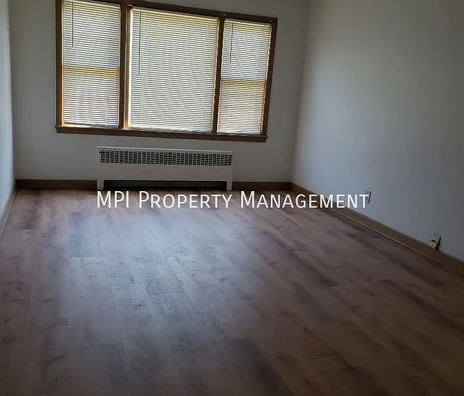 336 N 75th St #12 — Photo 5