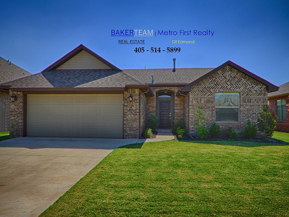 1st image of 8316 NW 141st Cir