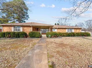 4300 Clayrest Dr NW, Huntsville, AL 35816