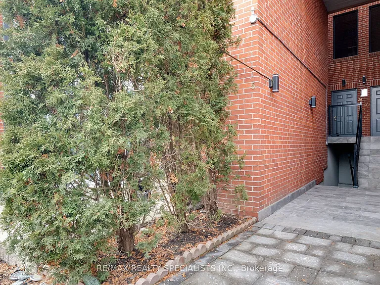 100 Arbors Ln #Townhouse 5 — Photo 36