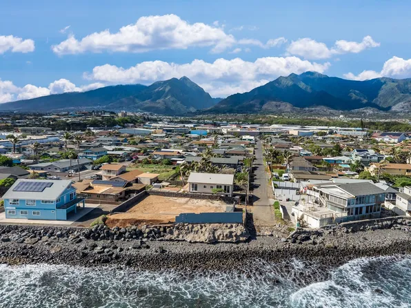 523 Kaikoo St, Wailuku, HI 96793