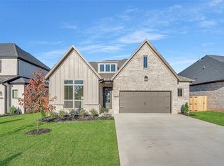 434 Fox Trl, Springdale, AR 72762