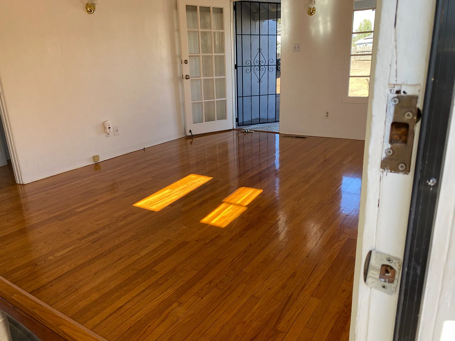 2 bed, 915 sqft, $2,985 — Photo 4