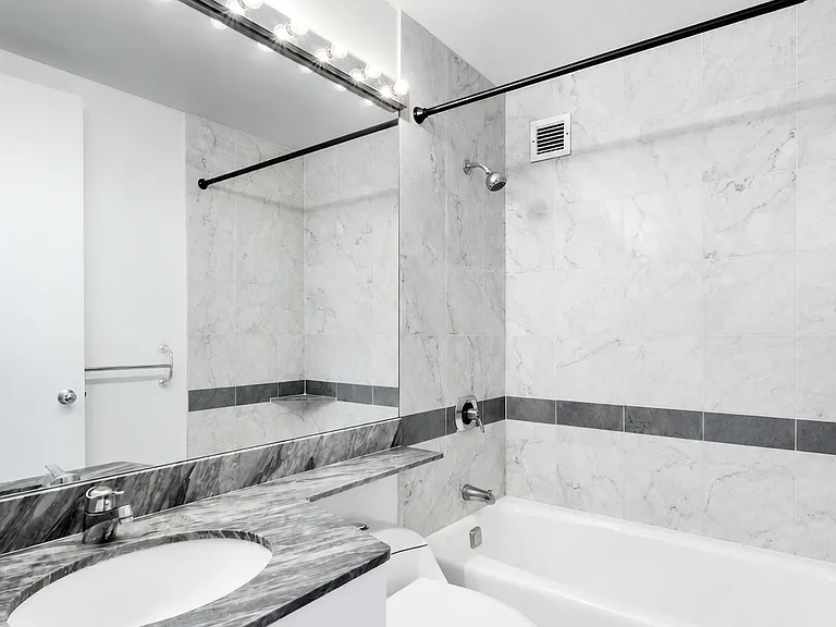 236 E 47th St #28C — Photo 6
