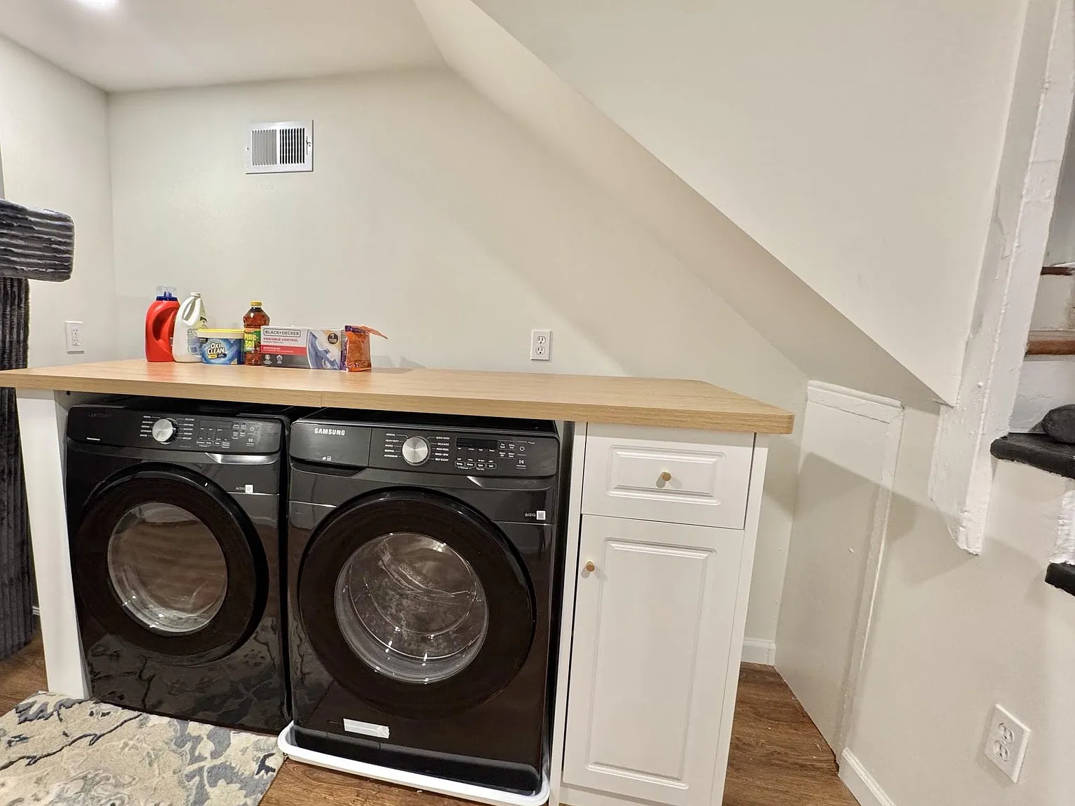 3 bed, 3.0 bath, 2300 sqft, $1,503 — Photo 3