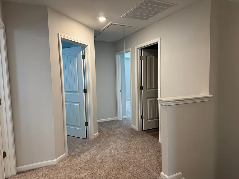 105 Fenway St — Photo 12