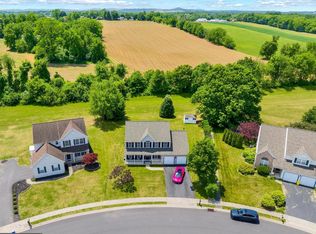 264 Longleaf Dr, Blandon, PA 19510