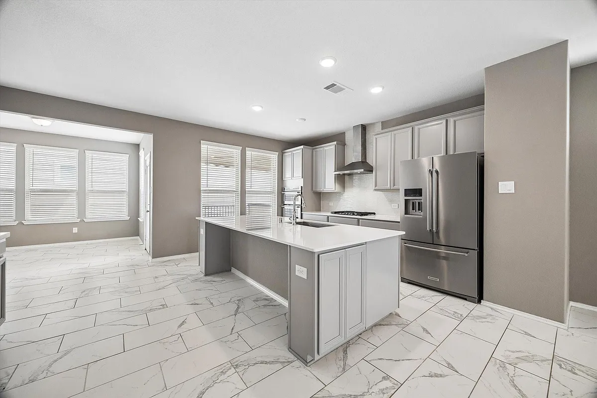 Building Photo - 8612 Cedardale Park Dr