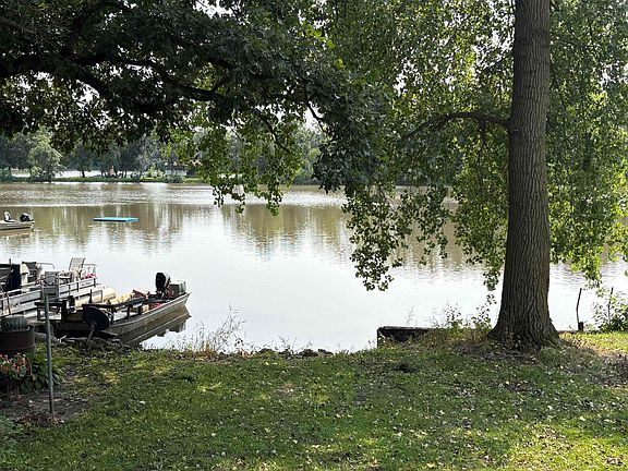 3rd image of 23 W Park Rd