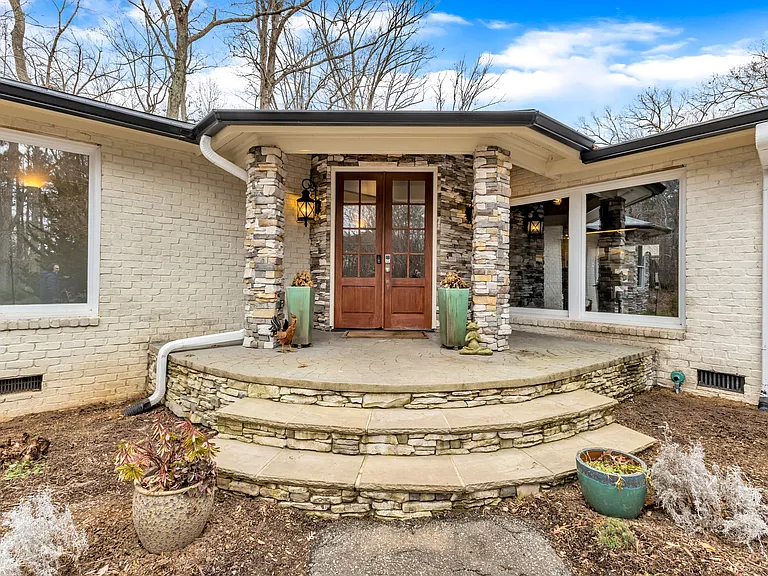 1126 Trailwood Dr — Photo 58