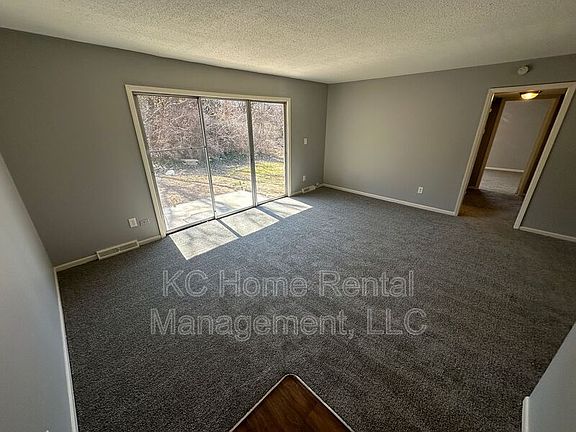 5th image of 8725 Countryshire Ln APT 2