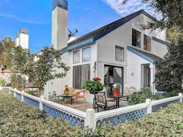 51 Greenmoor, Irvine, CA 92614