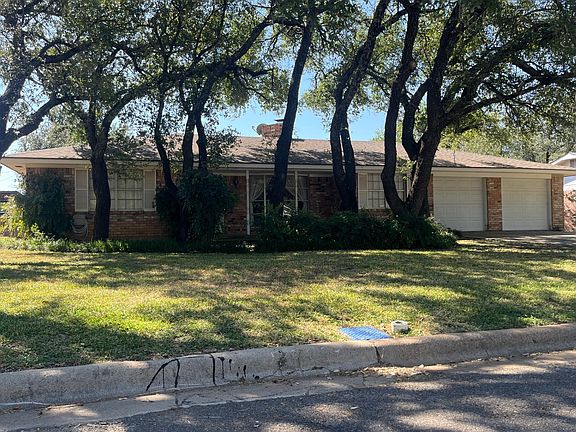 4th image of 4205 8th St