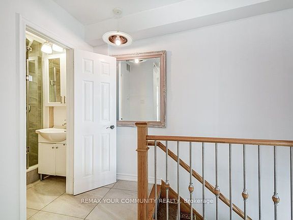 3rd image of 10 A Centre St