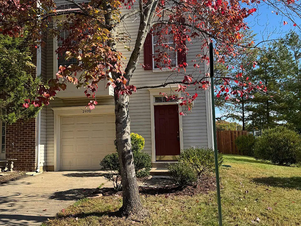 2450 Clover Field Cir