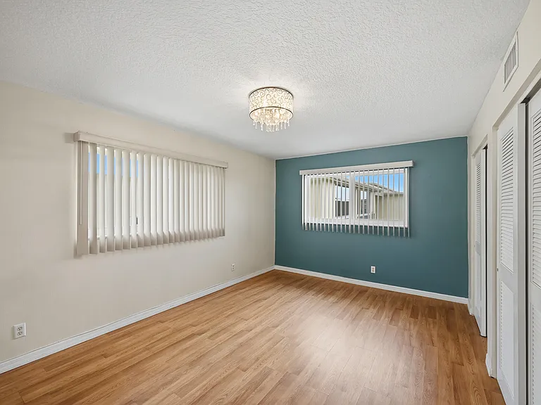 130 NE 26th Ave #4090 — Photo 14