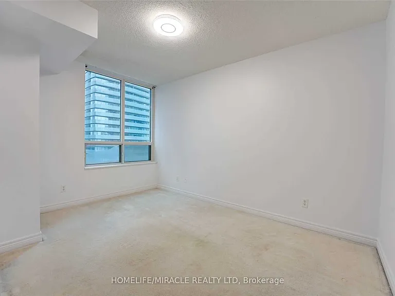 30 Grand Trunk Cres #1509 — Photo 15