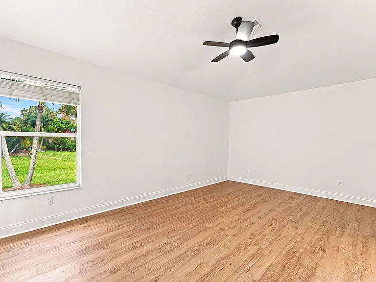3708 Kent Dr — Photo 24